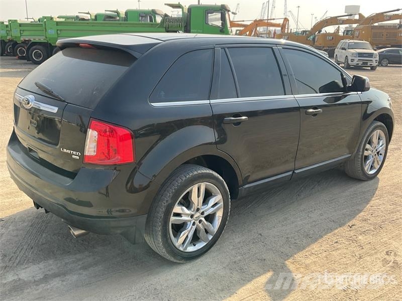 Ford EDGE AWD SUV Automobily