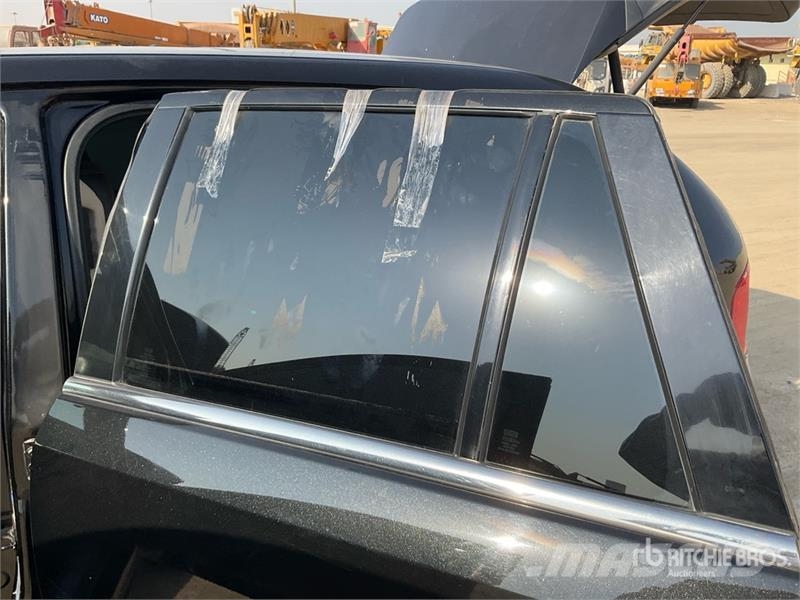 Ford EDGE AWD SUV Automobily
