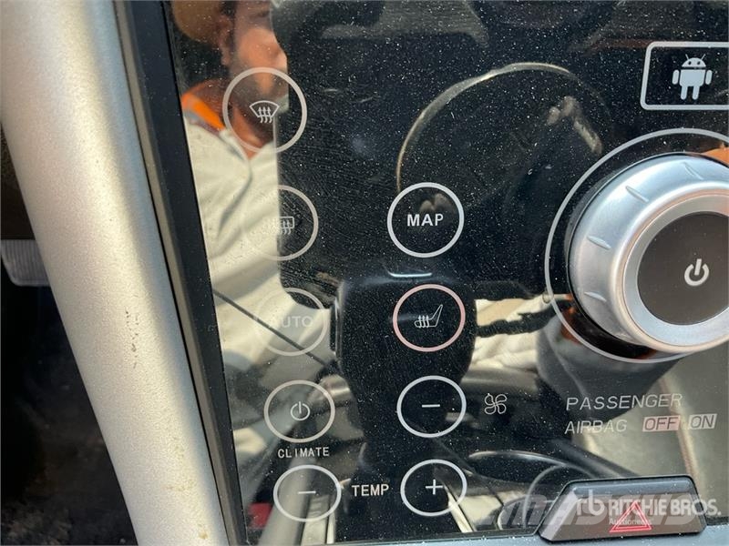 Ford EDGE AWD SUV Automobily