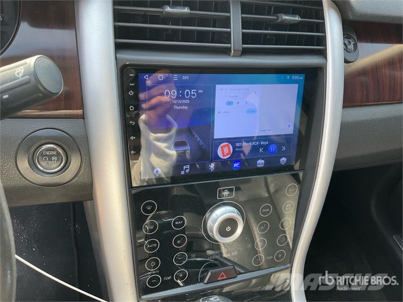 Ford EDGE AWD SUV Automobily