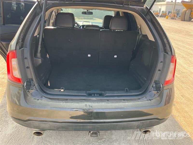 Ford EDGE AWD SUV Automobily