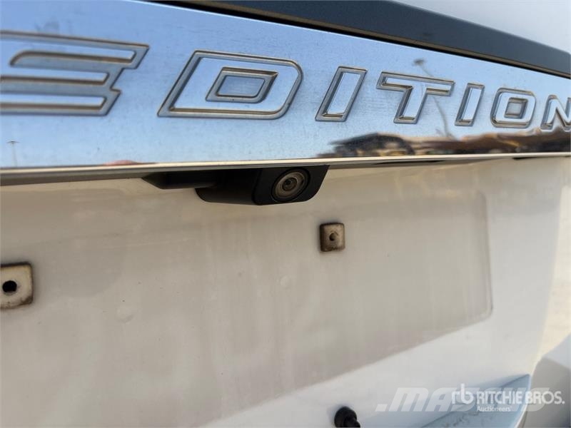 Ford Expedition 4x4 SUV Cars