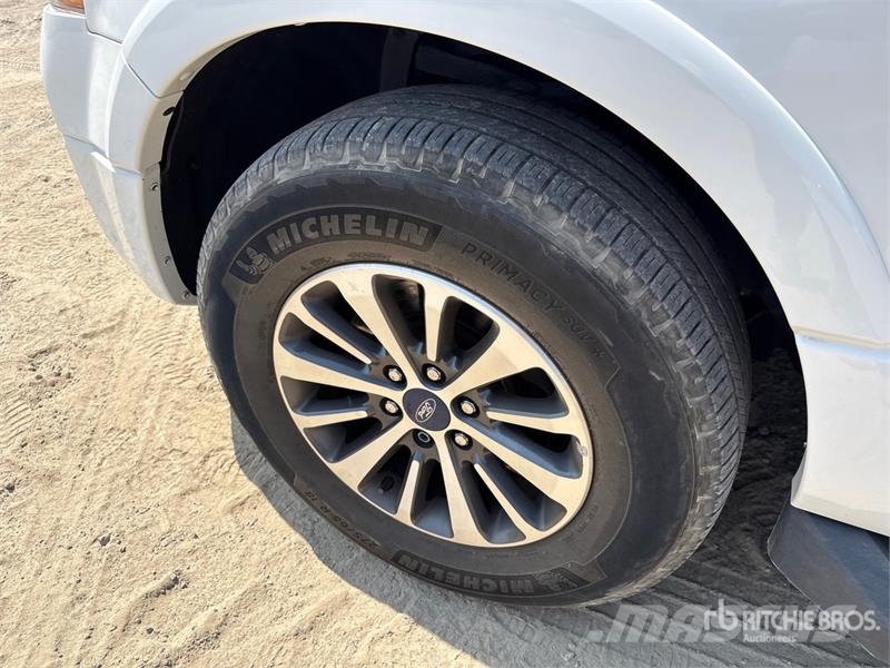 Ford Expedition 4x4 SUV Cars