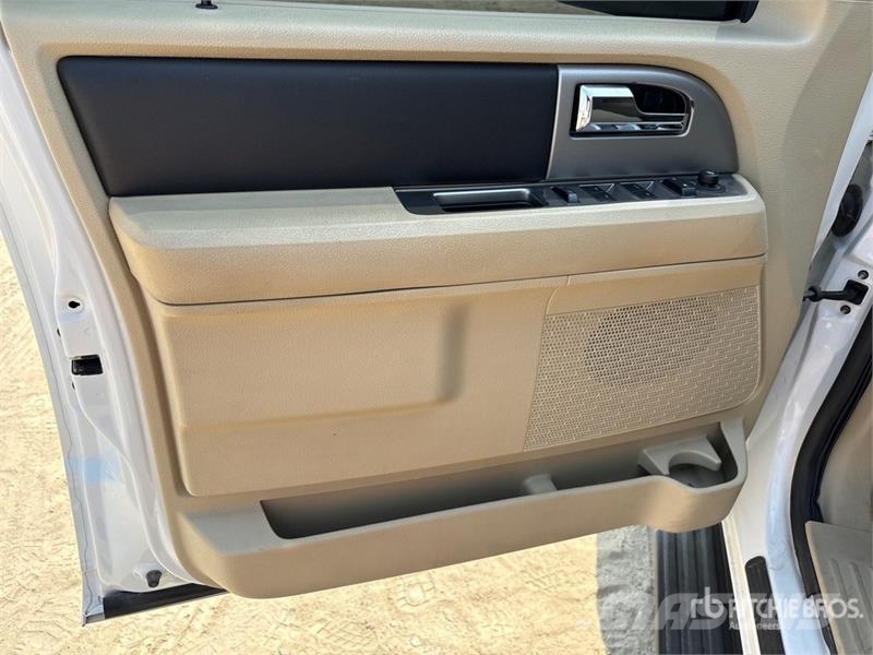 Ford Expedition 4x4 SUV Cars