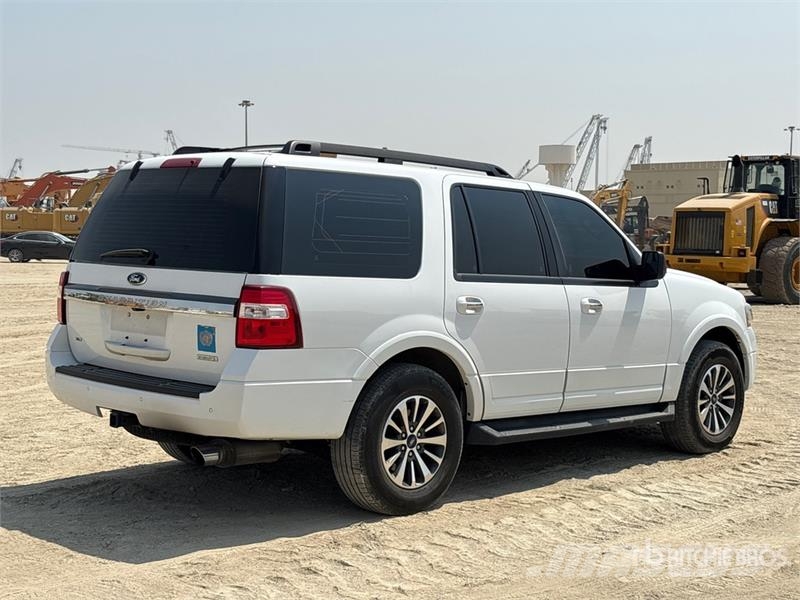 Ford Expedition 4x4 SUV Cars