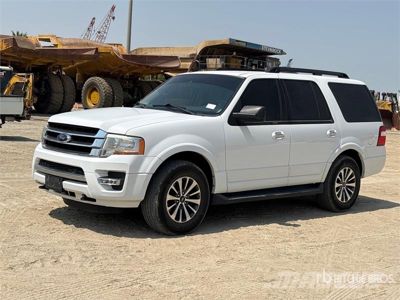 Ford Expedition XLT 4x4 SUV سيارات
