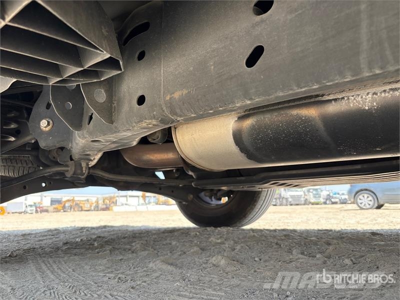 Ford Expedition XLT 4x4 SUV سيارات