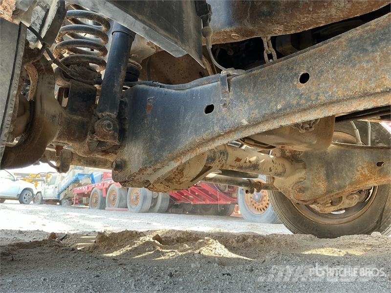 Ford F-450 4x4 Pickup (Inoperable) Egyéb