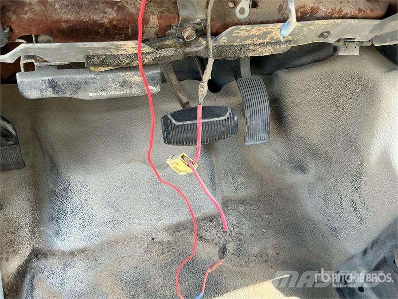 Ford F-450 4x4 Pickup (Inoperable) Egyéb