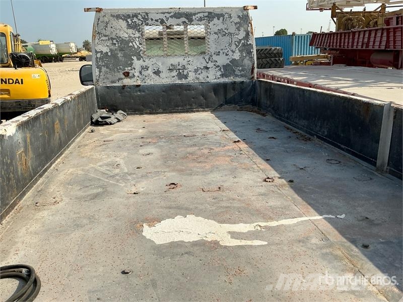 Ford F-450 4x4 Pickup (Inoperable) Egyéb