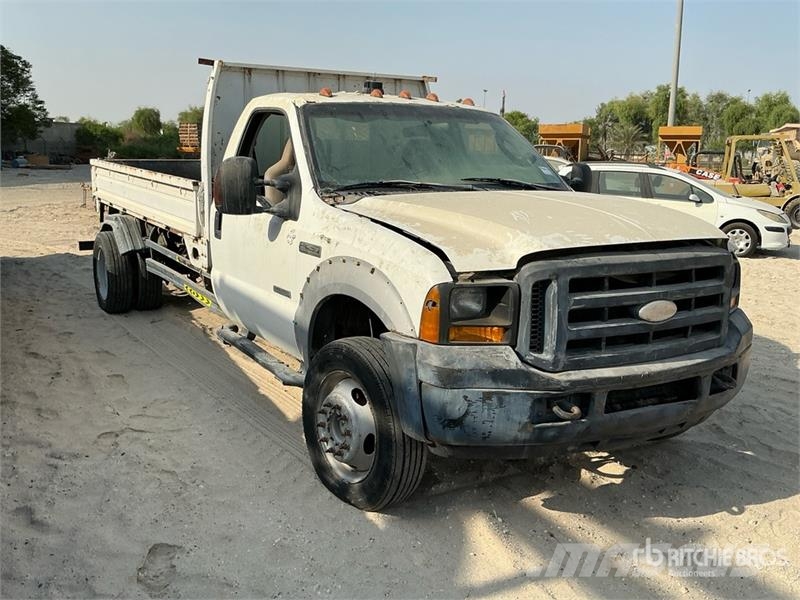 Ford F-450 4x4 Pickup (Inoperable) Egyéb