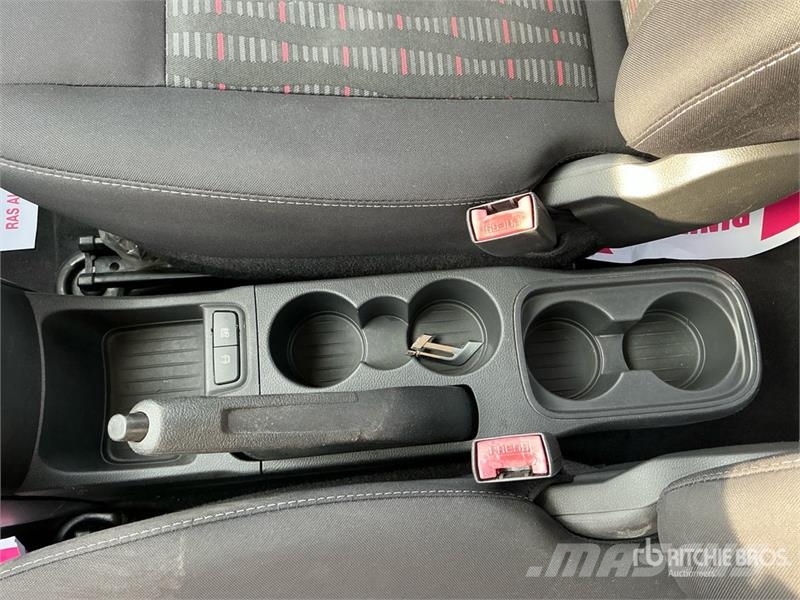 Ford FIGO Automobile سيارات