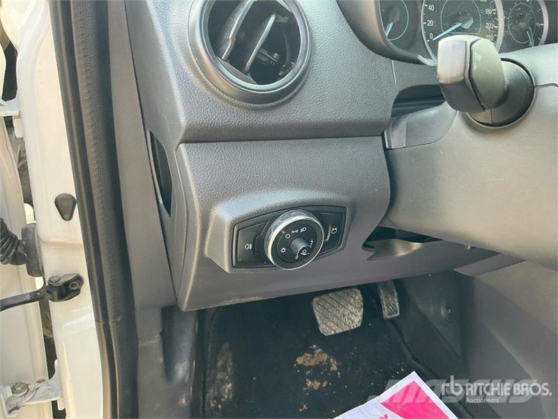 Ford FIGO Automobile سيارات