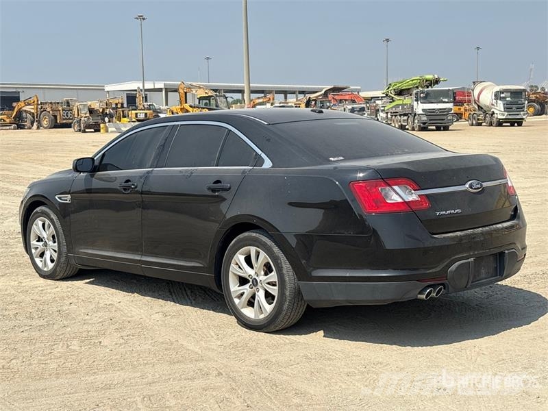Ford Taurus Automobile سيارات