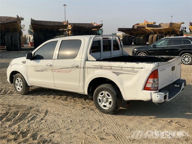 Foton Tunland 4x2 Crew Cab Pickup Drugi