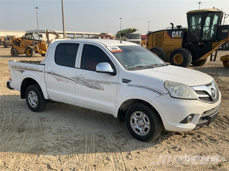 Foton Tunland 4x2 Crew Cab Pickup Drugi