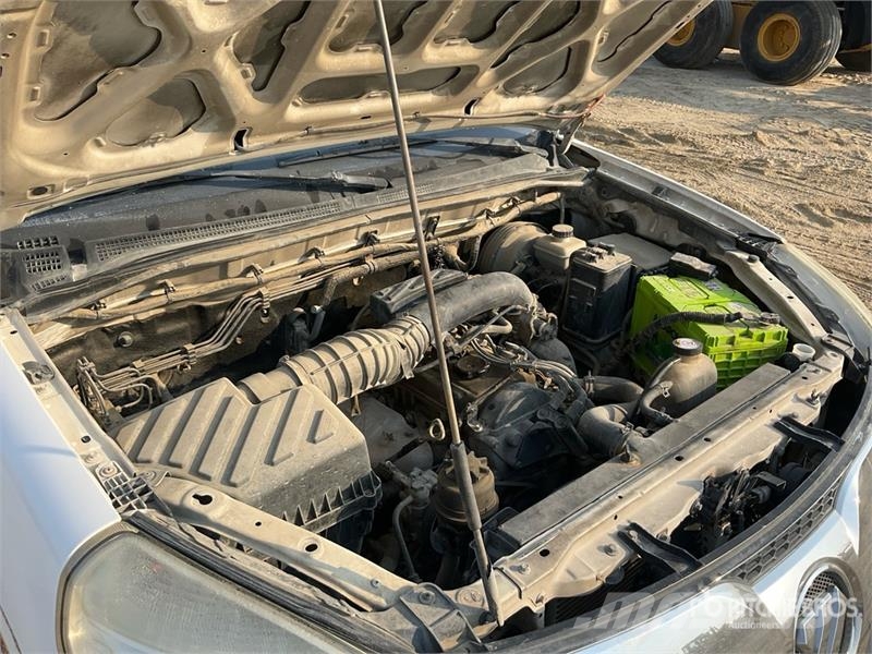 Foton Tunland 4x2 Crew Cab Pickup Drugi