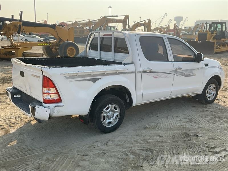 Foton Tunland 4x2 Crew Cab Pickup Drugi