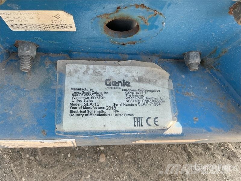 Genie SLA-15 Vertical Mast Lift Vertikálne stĺpové výťahy