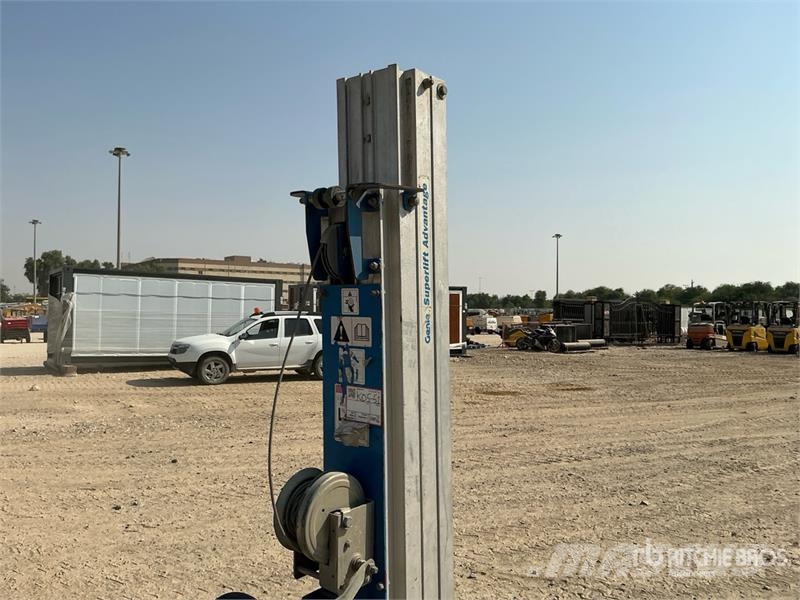 Genie SLA-15 Vertical Mast Lift Vertikálne stĺpové výťahy