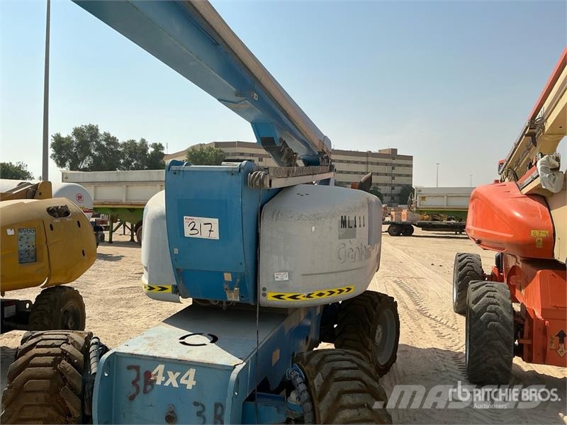 Genie Z80/60 4WD Diesel Articulating Boom Lift (Inoperab Iseliikuvad poomtõstukid