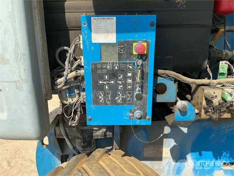 Genie Z80/60 4WD Diesel Articulating Boom Lift (Inoperab Iseliikuvad poomtõstukid