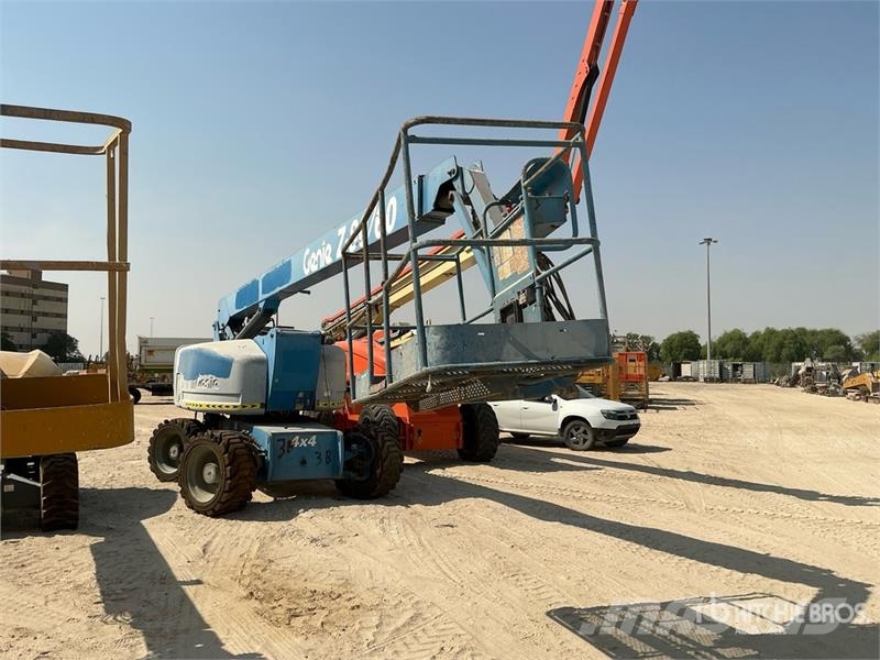Genie Z80/60 4WD Diesel Articulating Boom Lift (Inoperab Iseliikuvad poomtõstukid
