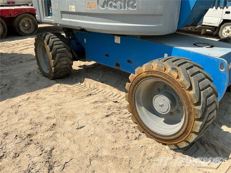 Genie Z80/60 4WD Diesel Articulating Boom Lift Iseliikuvad poomtõstukid