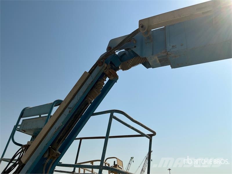 Genie Z80/60 4WD Diesel Articulating Boom Lift (Inoperab Iseliikuvad poomtõstukid