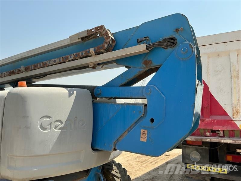 Genie Z80/60 4WD Diesel Articulating Boom Lift Iseliikuvad poomtõstukid