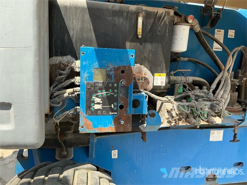 Genie Z80/60 4WD Diesel Articulating Boom Lift Iseliikuvad poomtõstukid