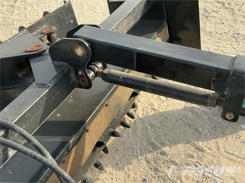 GIYI GY-PR71 1800 mm Skid Steer Power Rake (Unused Ancinho virador