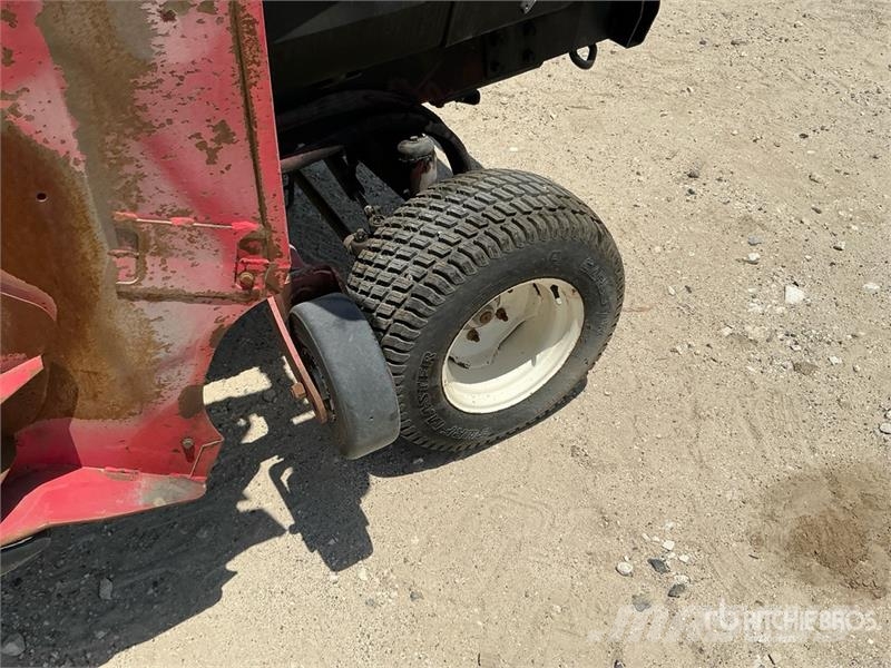  Groundmaster 5900 4x2 Ride-On Lawn Mower ركوب الحشائش