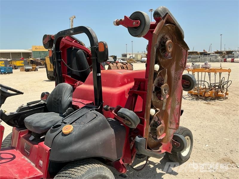  Groundmaster 5900 4x2 Ride-On Lawn Mower ركوب الحشائش