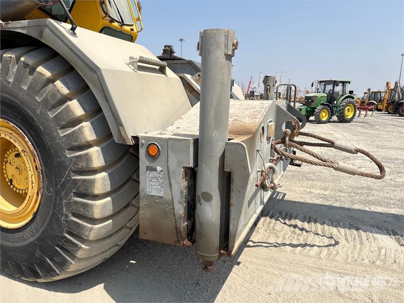 Grove RT765E-2 رافعات الطرق الوعرة