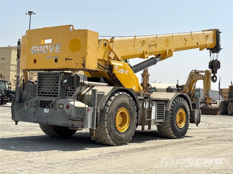Grove RT765E-2 رافعات الطرق الوعرة