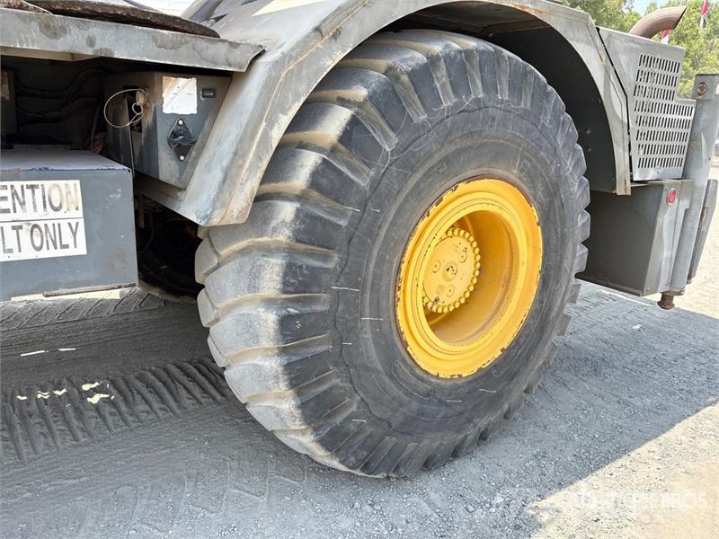 Grove RT765E-2 رافعات الطرق الوعرة
