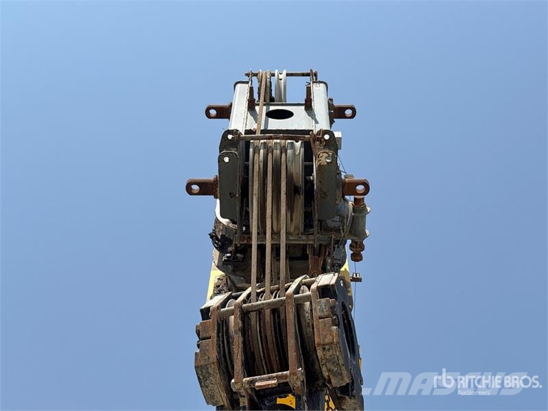 Grove RT765E-2 رافعات الطرق الوعرة