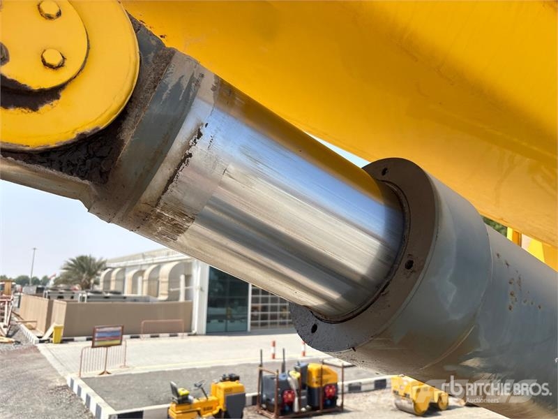 Grove RT765E-2 رافعات الطرق الوعرة