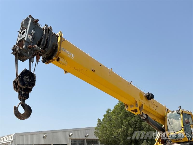 Grove RT765E-2 رافعات الطرق الوعرة