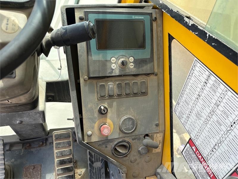 Grove RT765E-2 رافعات الطرق الوعرة