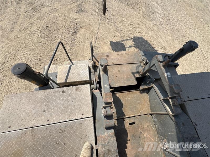 Grove RT9130E رافعات الطرق الوعرة