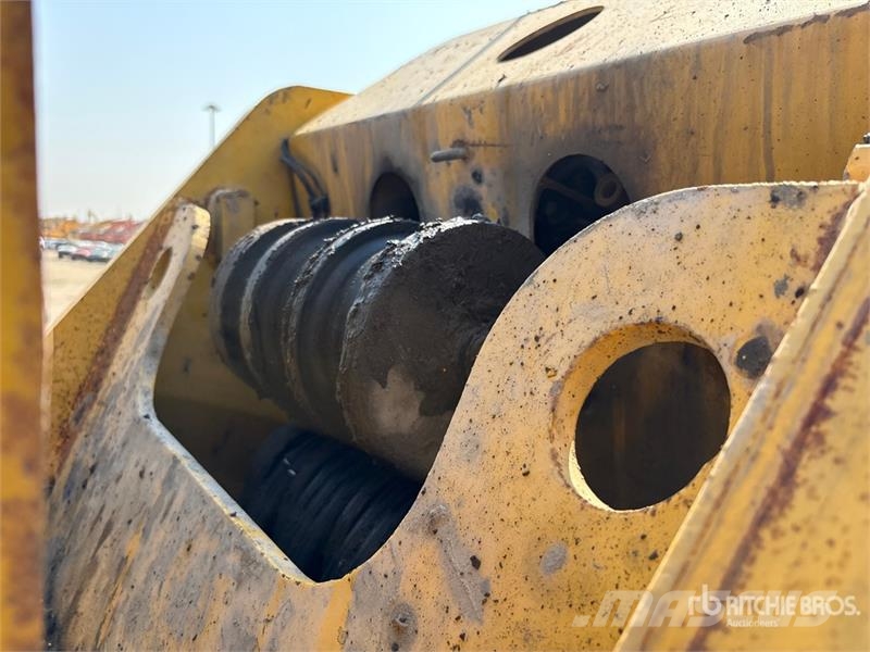 Grove RT9130E رافعات الطرق الوعرة