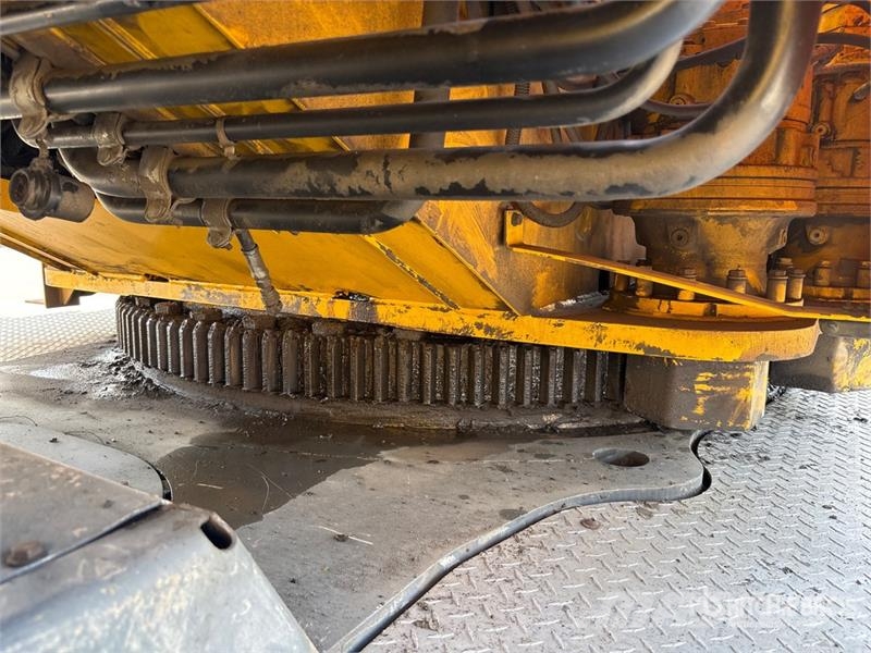 Grove RT9130E رافعات الطرق الوعرة