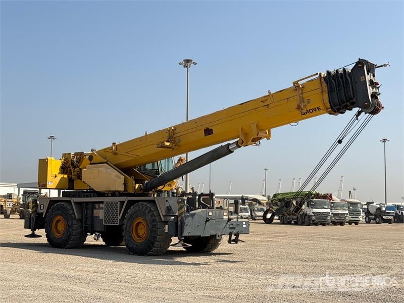 Grove RT9130E رافعات الطرق الوعرة