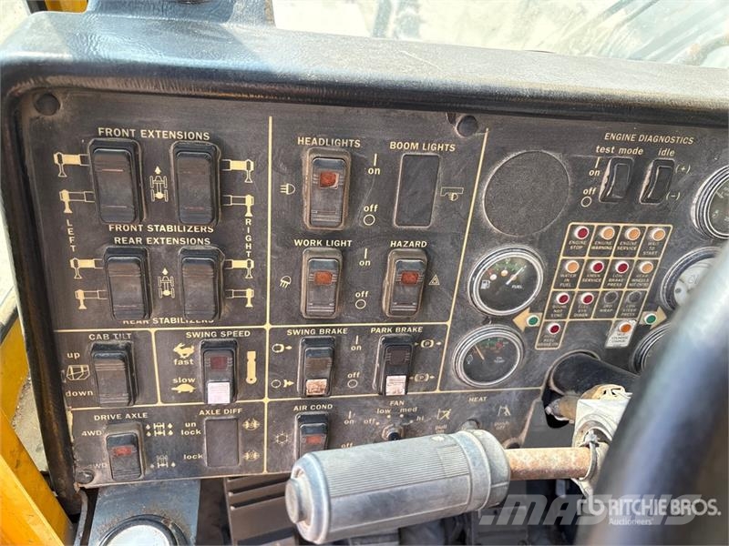 Grove RT9130E رافعات الطرق الوعرة