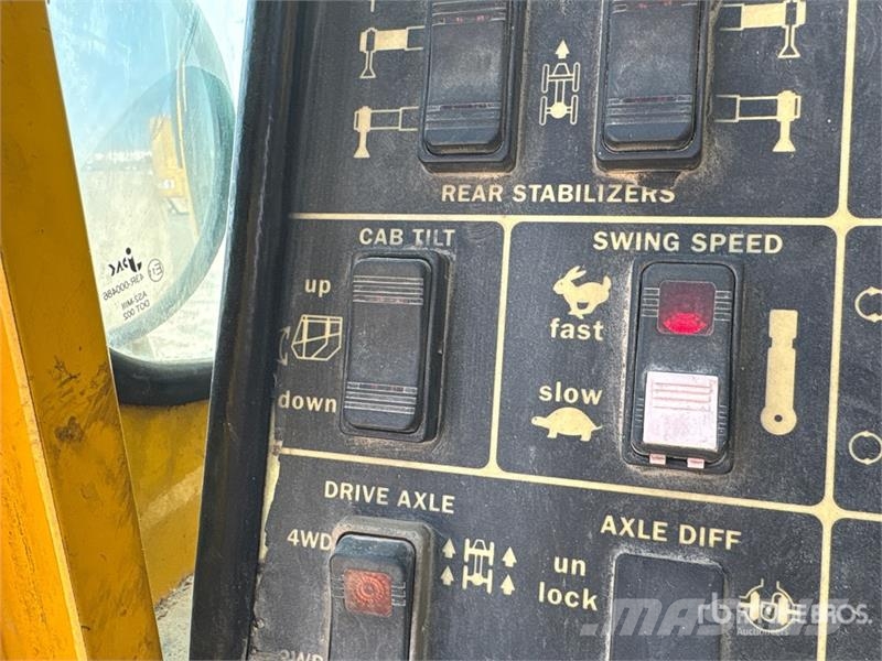 Grove RT9130E رافعات الطرق الوعرة