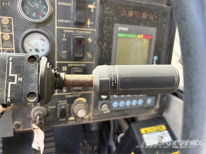 Grove RT9130E رافعات الطرق الوعرة