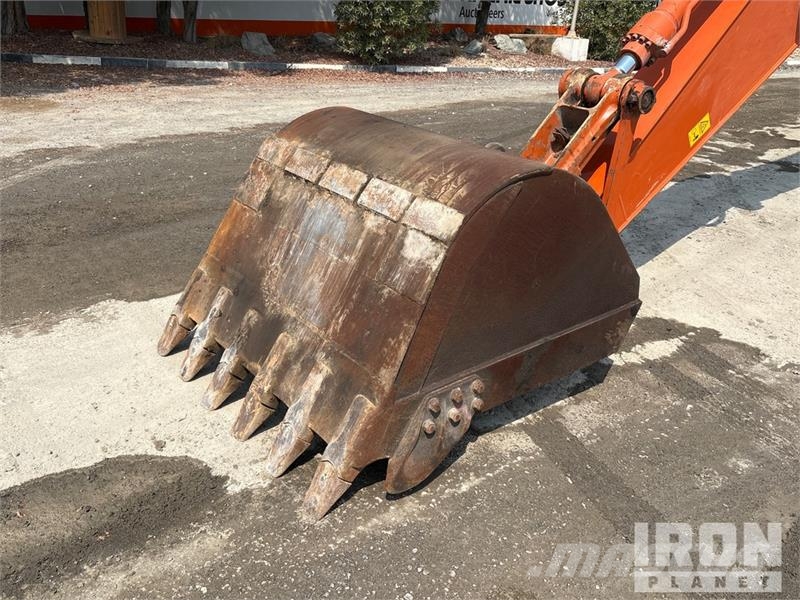 Hitachi ZH200-6 Tracked Excavator Crawler excavators