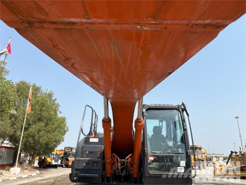 Hitachi ZH200-6 Tracked Excavator Crawler excavators
